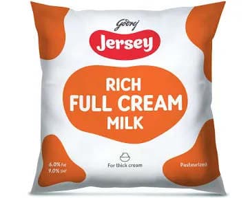 Godrej Jersey Rich Full Cream Milk, 500 ml Pouch