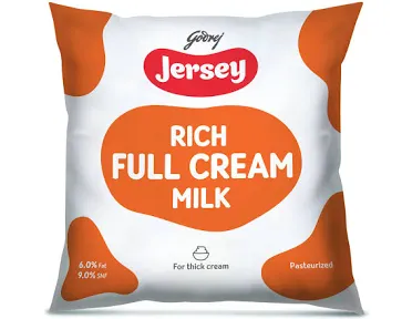 Godrej Jersey Rich Full Cream Milk, 500 ml Pouch